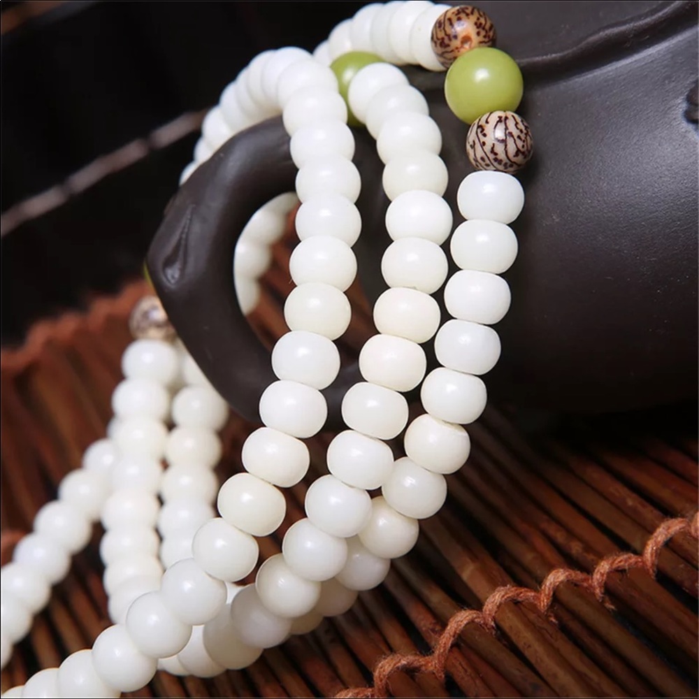 Bodhi root Carved Lotus meditation mala - Picture 5 of 5